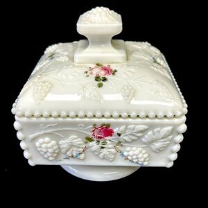 Vintage Westmoreland grape milk glass hand  painted pedestal covered candy dish